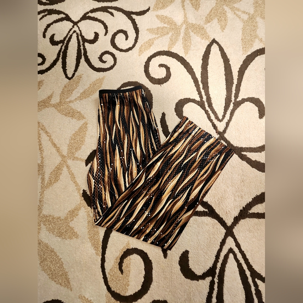 John Paul Richard Stylish Black and Tan Patterned Sparkle Pants - Picture 7 of 7